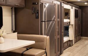 2022 Thor Aria 4000