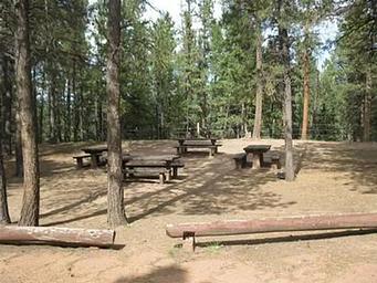 RED ROCKS GROUP CAMPGROUND