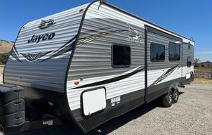 Sleeps 10 Travel Trailer - 2018 Jayco Jay Flight