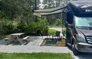 2017 Siesta Sprinter 24ST RV rental photo 5