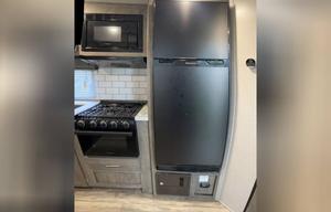 2023 XLR Micro Boost 25LRLE RV rental photo 5