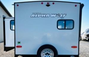 Premium Alpha Wolf Camper Relax, Camp & Unwind