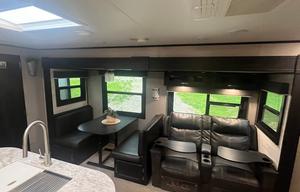 2021 Jayco Jay Flight with bunk room(Deliver only)