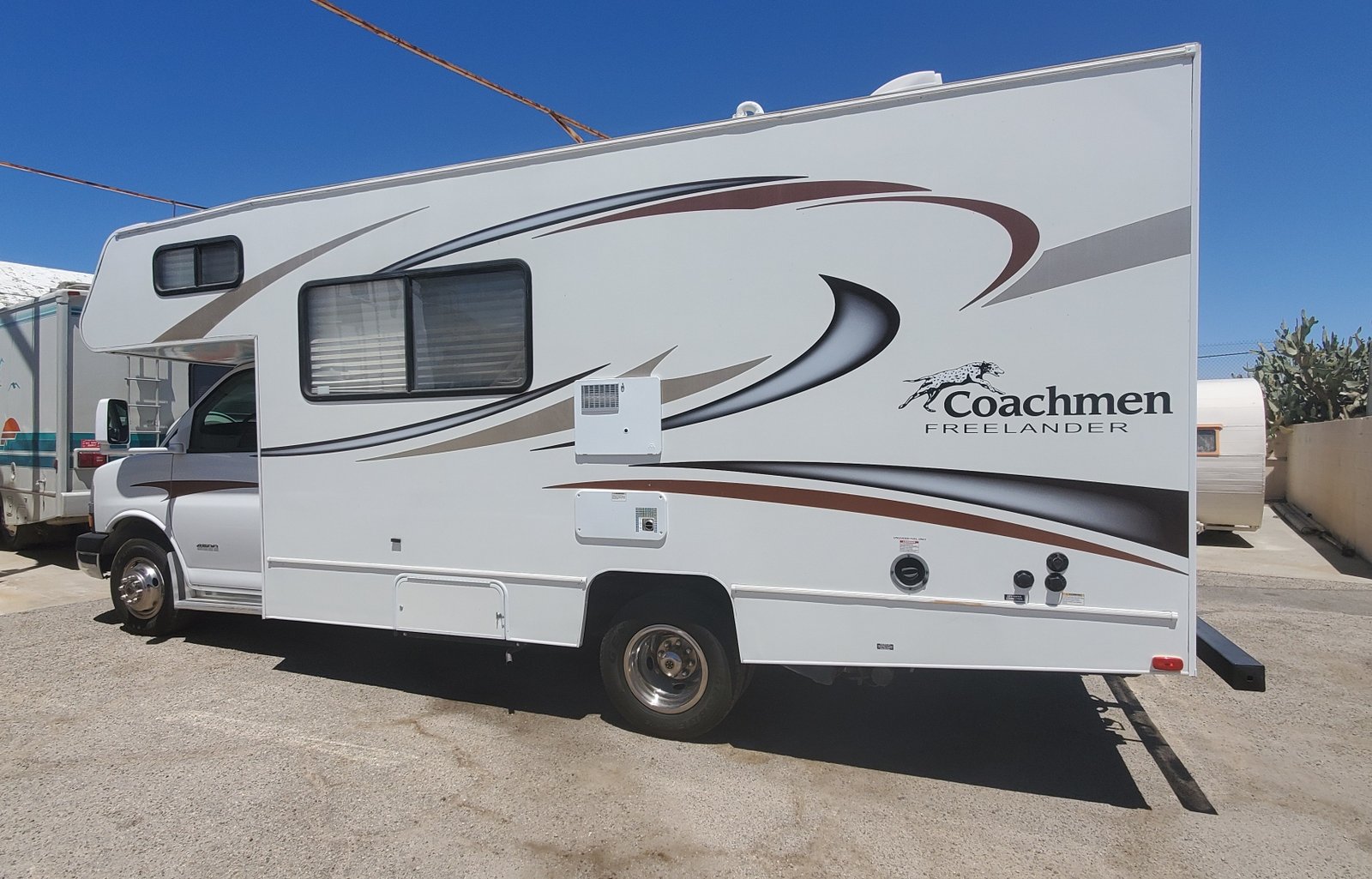 2014 Coachmen RV Freelander 21QB-LTD Chevy 4500