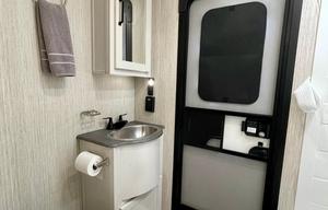 2022 Palomino Puma 32BH2B RV rental photo 15