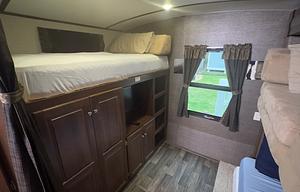 2016 Keystone RV Premier Ultra Lite 34BHPR