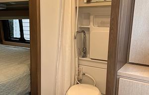 Adventure-Ready 2022 Tellaro | King Bed | WiFi