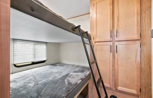Cherokee Arctic Wolf | Luxury 5th Wheel Bunkhouse