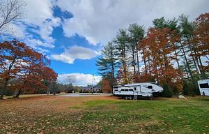2020 Reflection 28BH RV rental photo 18