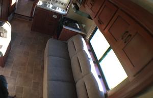 Sunseeker 32', Family Size Camping Machine, Luxury. This Motorhome is custom made, will make your trip unforgettable.