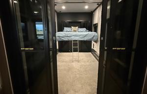2023 Fifth Wheel RiverStone 45BATH DELIVERY ONLY