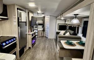 Easy Come, Easy Go RV | 2 Miles From F1 & COTA