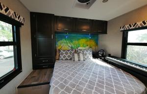 2021 Coach Odyssey 29K Class C - Homy!