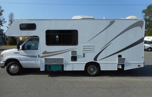 2017 Thor Motor Coach Majestic 23a