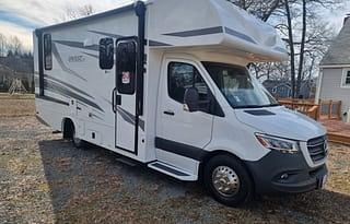 New 2025 Qwest on Mercedes Benz, 25 feet