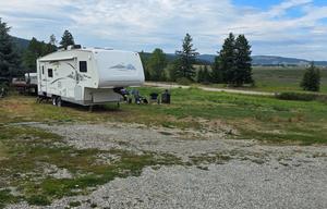 R-vision 5th wheel, camper cannot be towed