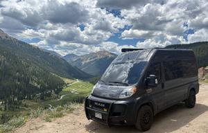 All-Season Off-Grid Campervan - Adventure Ready!