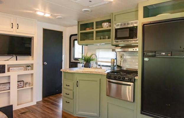 2016 Catalina Couchmen Rv aka Hooked on Fun
