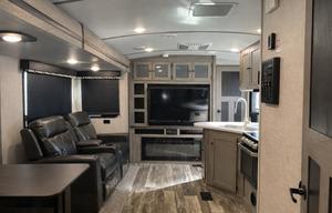 Outback Escape XL – Space, Comfort & Adventure