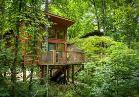 River's Edge Treehouse Resort