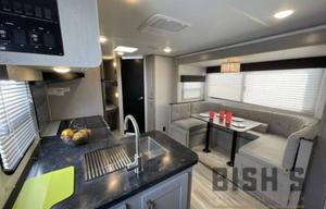 Family/Group Friendly - 2022 Tracer 24DBS
