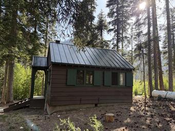 Cottonwood Cabin