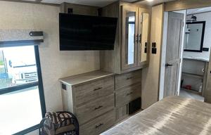 2021 Salem Hemisphere 378FL RV rental photo 5
