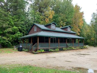 Coos Canyon Campground & Cabins