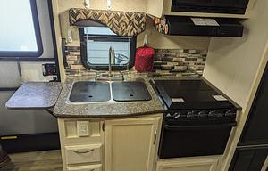 2018 Winnebago Micro Minnie 2106FBS