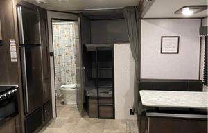 2021 Coleman Lantern 263BH - WiFi Included