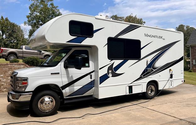2022 Thor Motor Coach Magnitude GA22