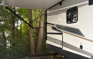 2023 Cruiser Radiance Ultra Lite 26KB
