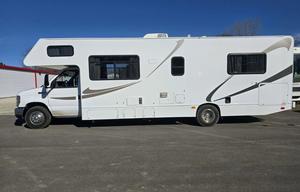 Fireside RV's 2019 Thor Majestic 28A LMI1519