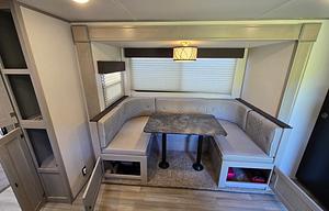 2022 Tracer 24DBS RV rental photo 6