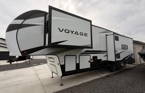 2021 Winnebago Voyager 3134RL RV rental photo 1