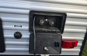 2023 Silver lake M-17BHLE RV rental photo 24