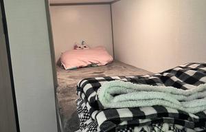 Light & Cozy Camper