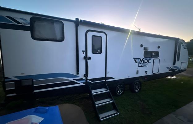 2022 Forest River RV Vibe 28BH RV rental photo 1