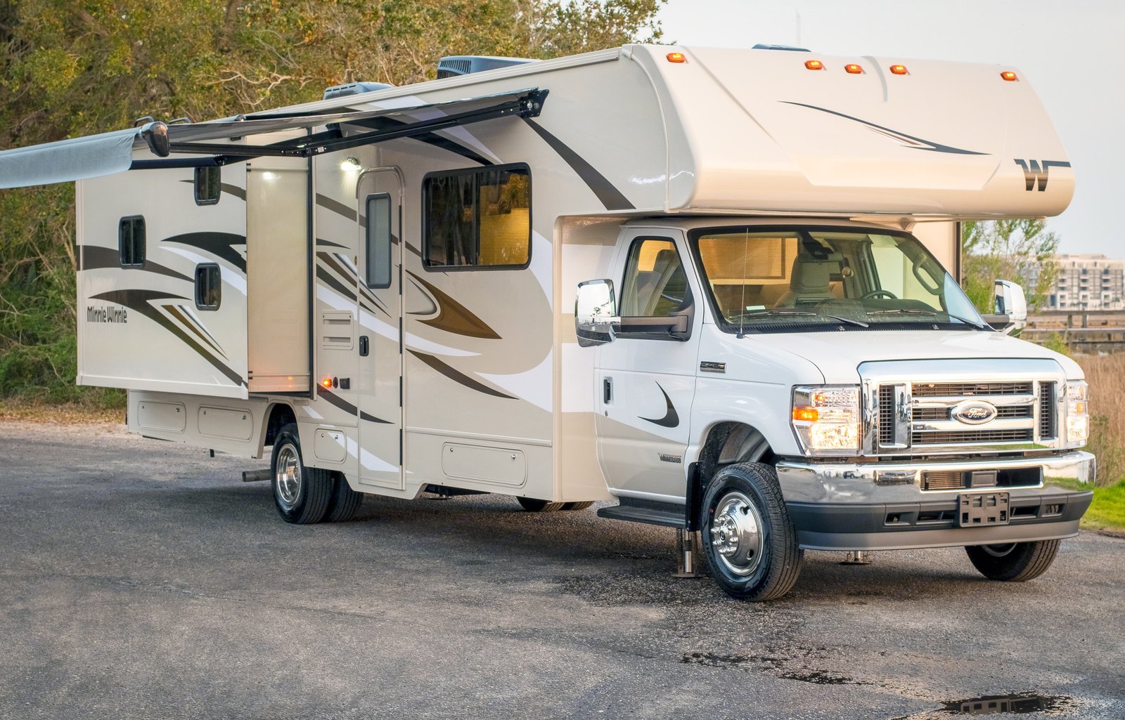 RV Bunkhouse (Stationary & Delivery Available)