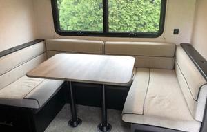 Perfect Family Get-Away 2021 Wolf Pup 17JG with Bunks