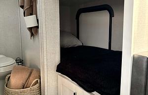 Family Adventure Bunkhouse – Easy Tow