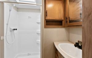 Cherokee Arctic Wolf | Luxury 5th Wheel Bunkhouse