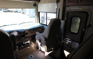 2021 Thor Miramar 32.2  34 Feet Long , Sleeps 6