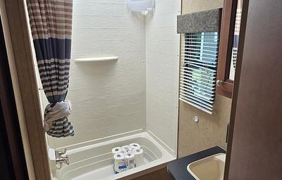 2013 Shasta RVs Revere 27BH