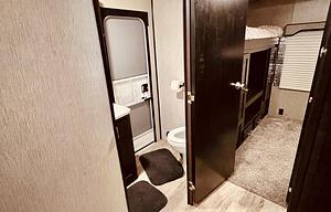 3 slides, Sleeps 10, 2 bedroom, Outdoor kitchen