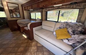 2014 Thor Motor Coach Chateau 32 ft