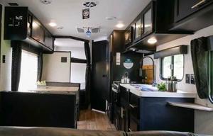 Go camping - Forest River RV Cherokee Grey Wolf