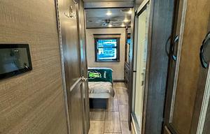 Tiffin Allegro Bay Super C