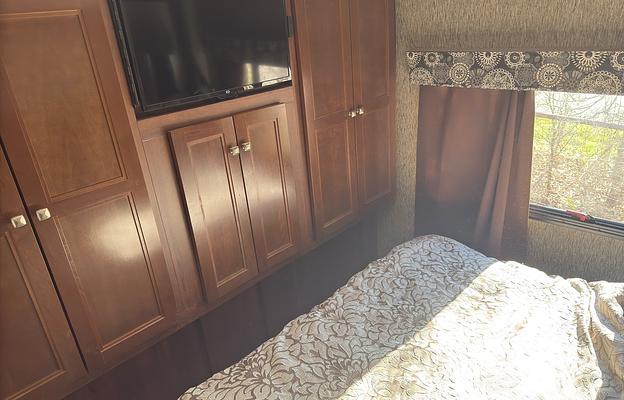 2018 Forest River RV Sunseeker 3050S Ford RV rental photo 1