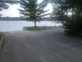 Round Lake